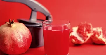 Pomegranate to Cure Anemia and Weakness