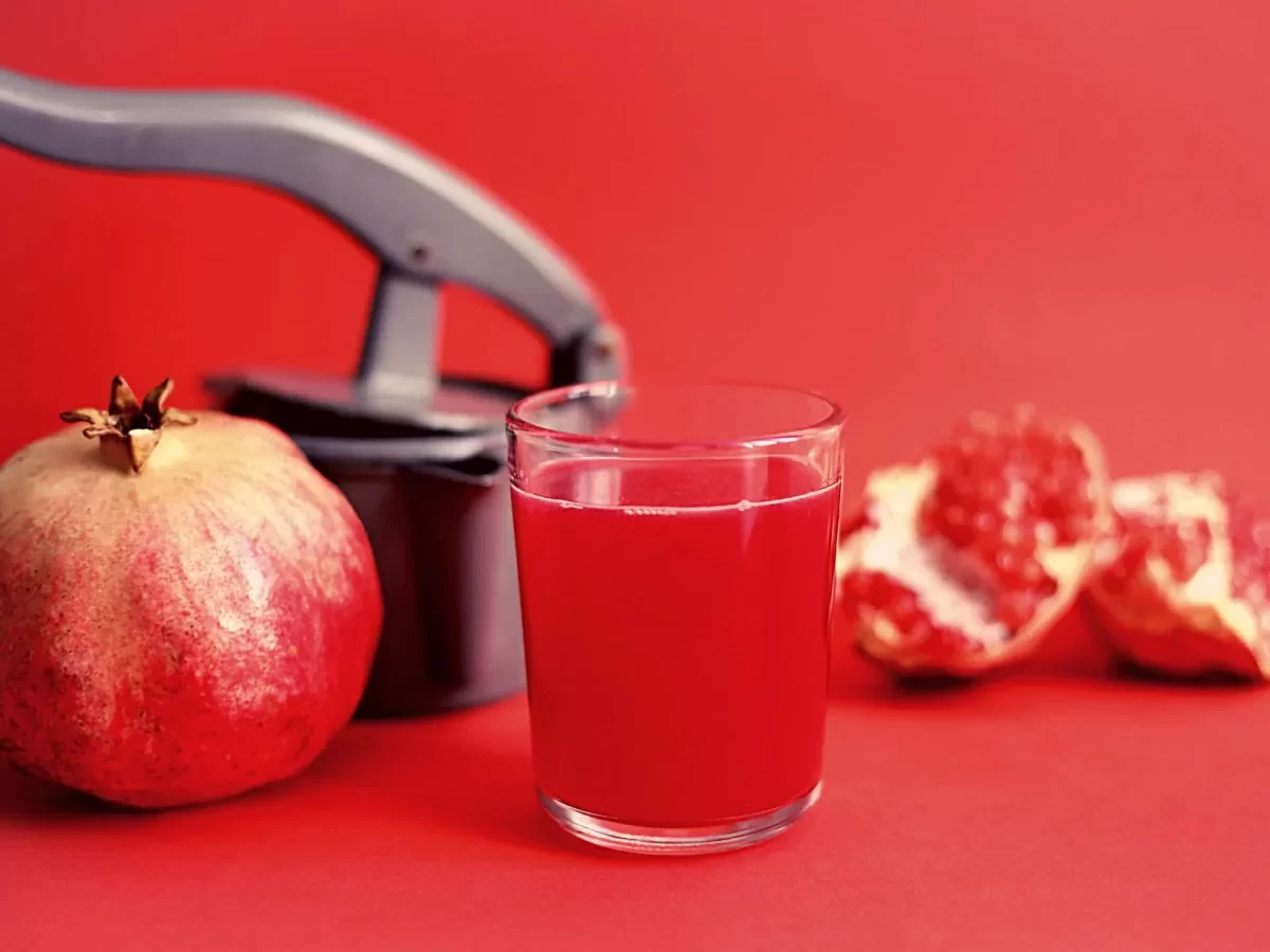 Pomegranate to Cure Anemia and Weakness